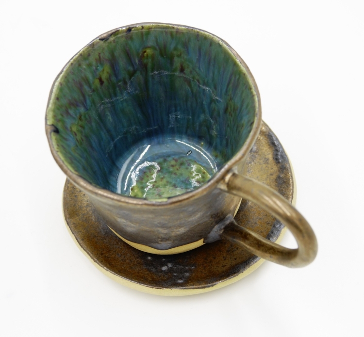 wnętrze kubka ceramicznego handmade GLAD Dessimo