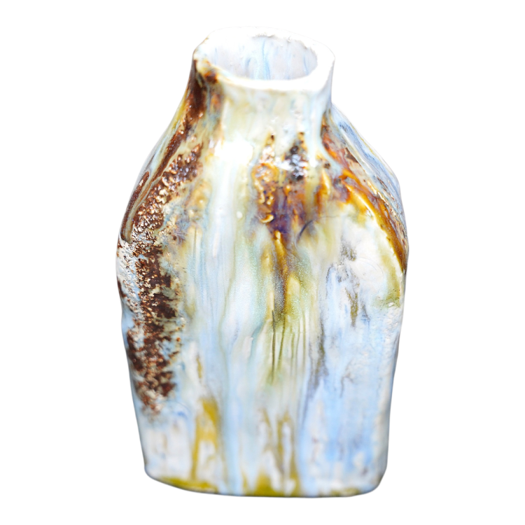 nowoczesny wazon ceramiczny do salonu